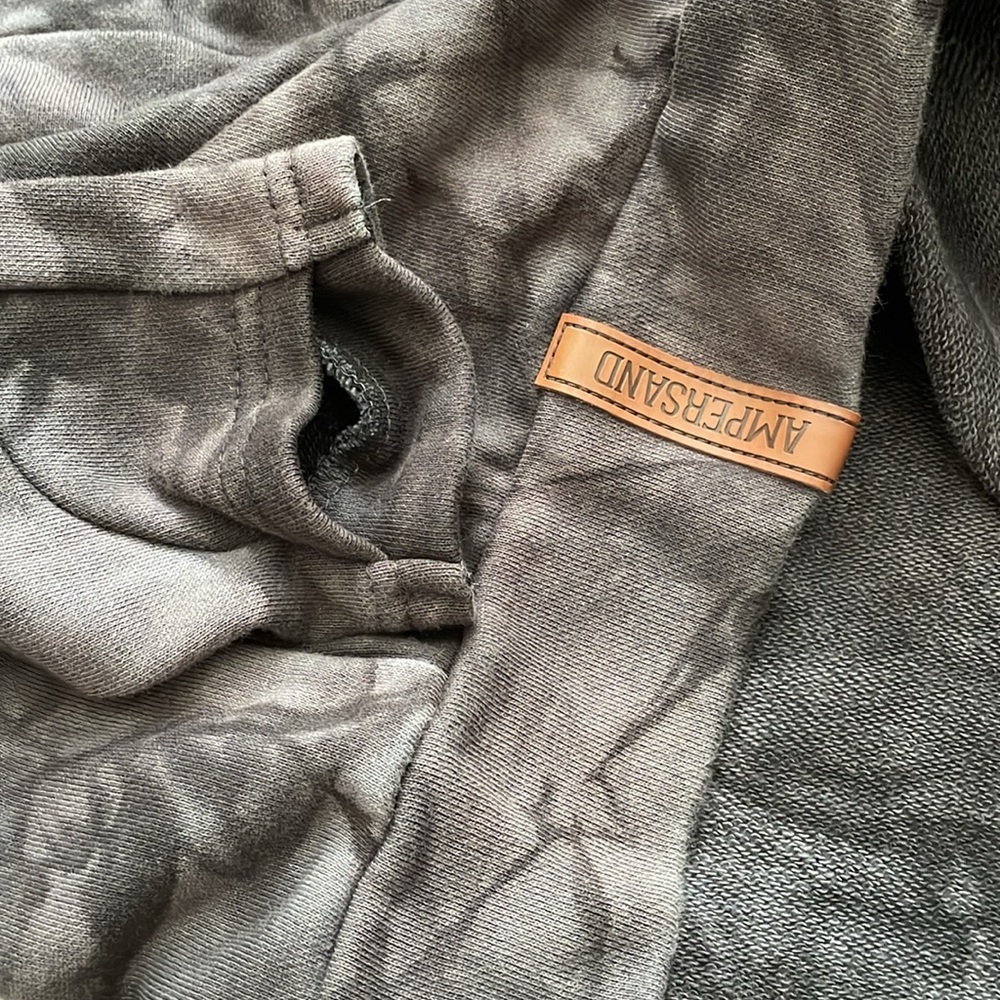 Ampersand Ave black charcoal pullover Sz M - Picture 4 of 6